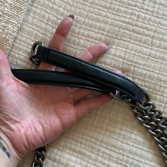 Kurt Geiger XXL Black Quilted Kensington Shoulder Bag - Picture 3 of 10